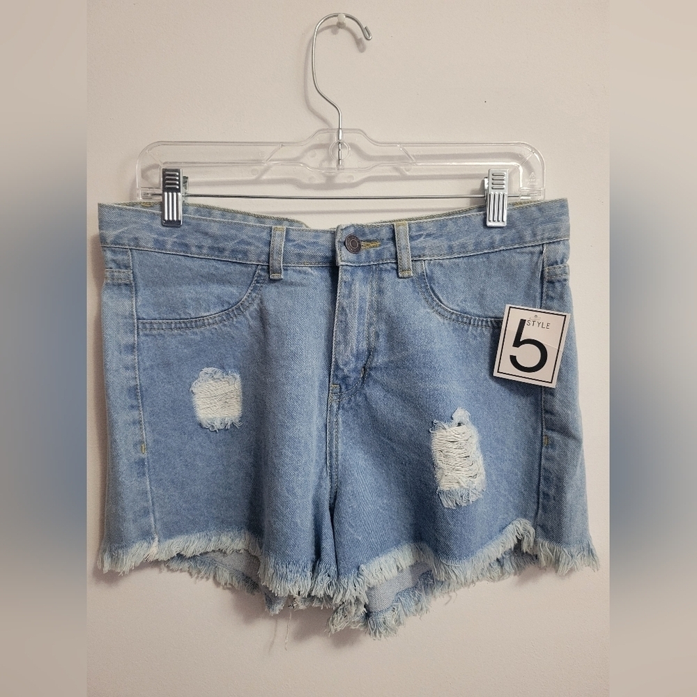 NWT- Style 5- Jean Distressed Shorts